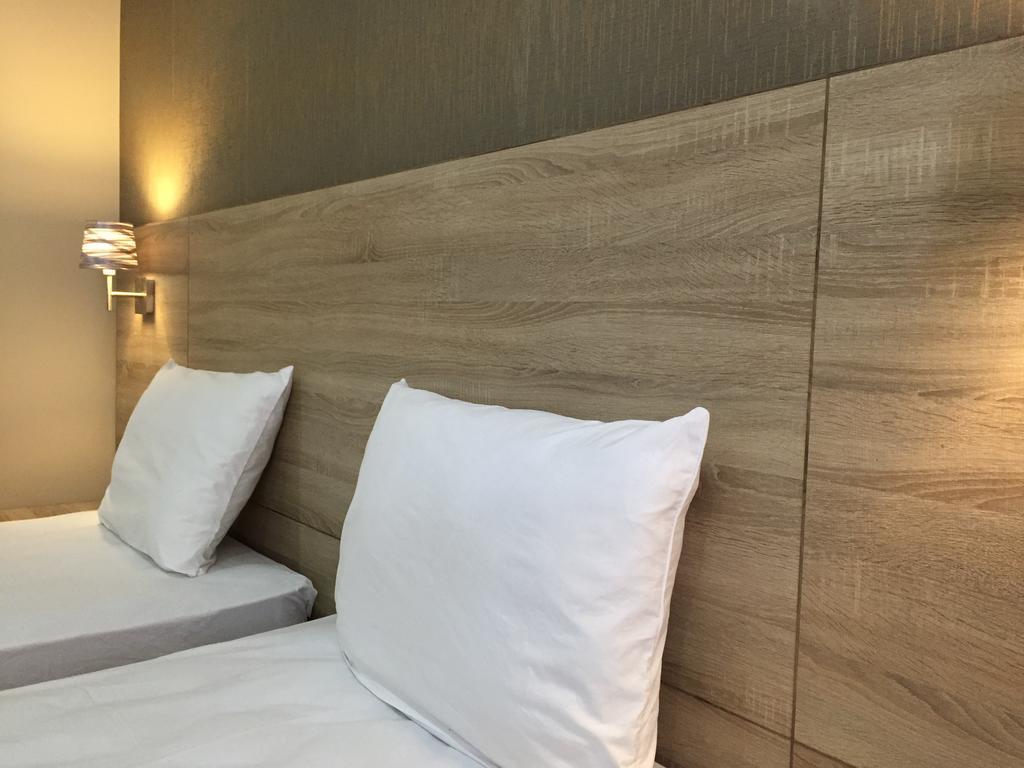 Primer Hotel Jerevan Exteriör bild